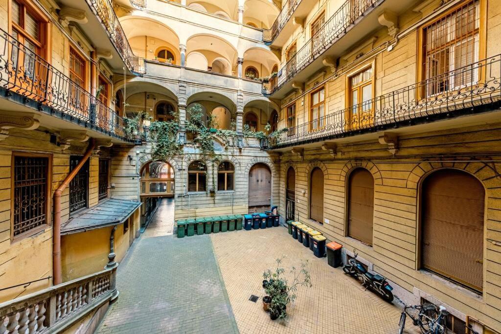 Astoria Apartment Budapest Esterno foto