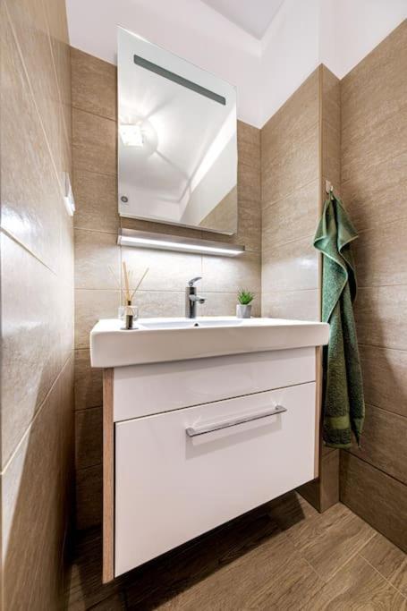 Astoria Apartment Budapest Esterno foto
