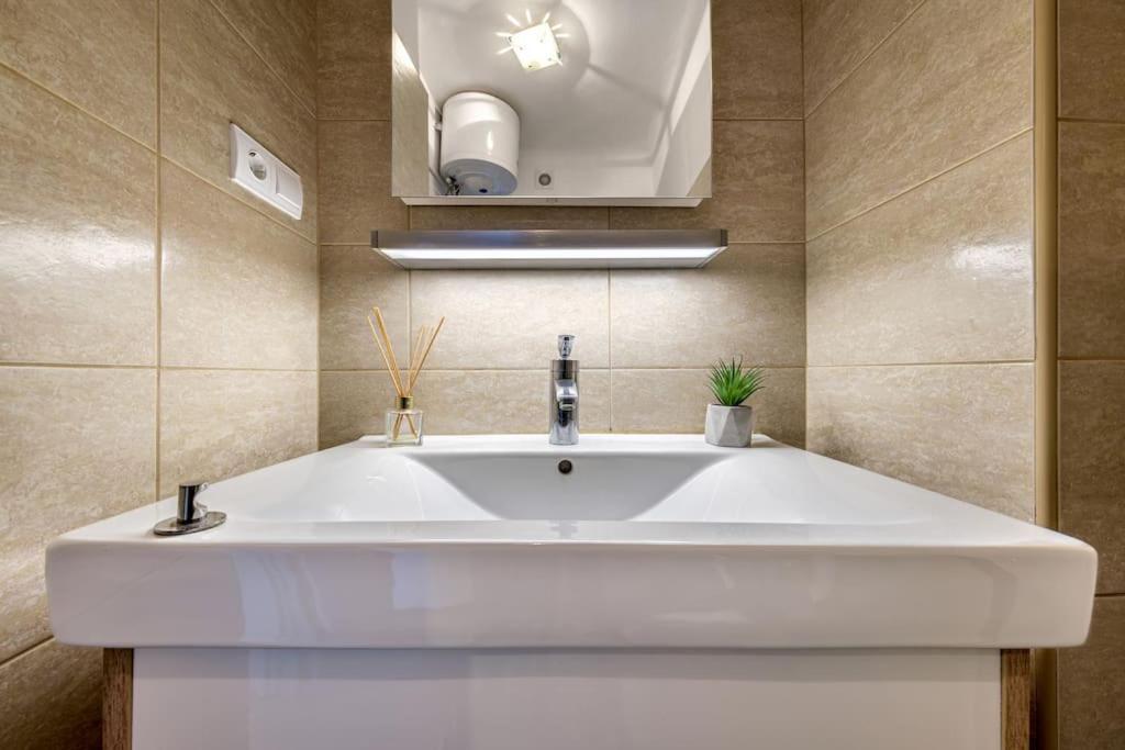 Astoria Apartment Budapest Esterno foto